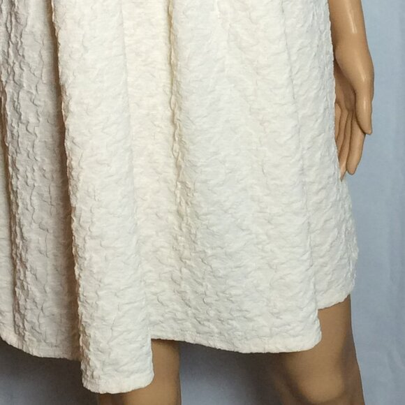 River Island Women's Beige Fit & Flare Baby Doll Cut Out Back Dress Size 6 US Ne - Picture 4 of 15